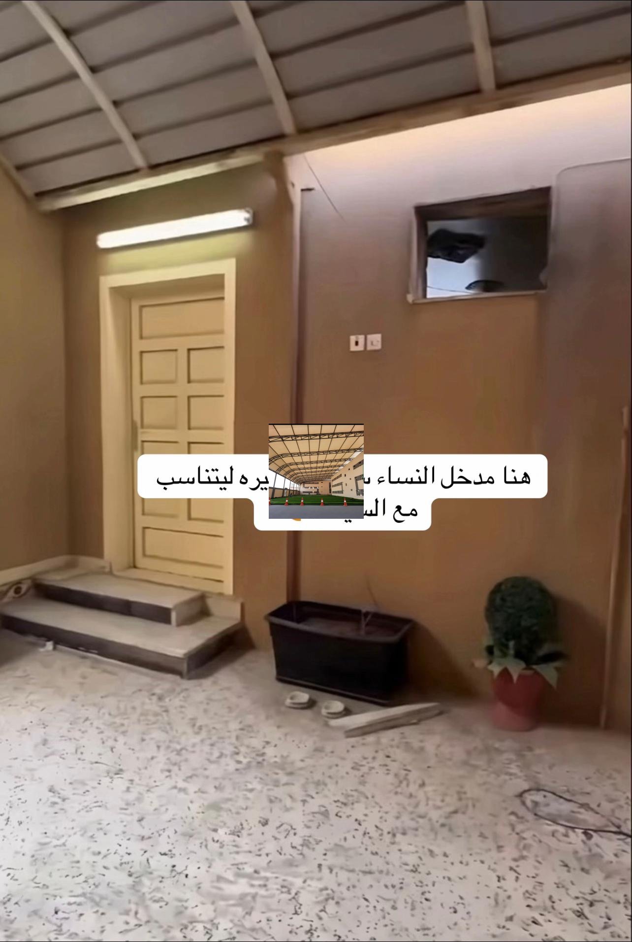 ديكور معدني لمدخل بالرياض