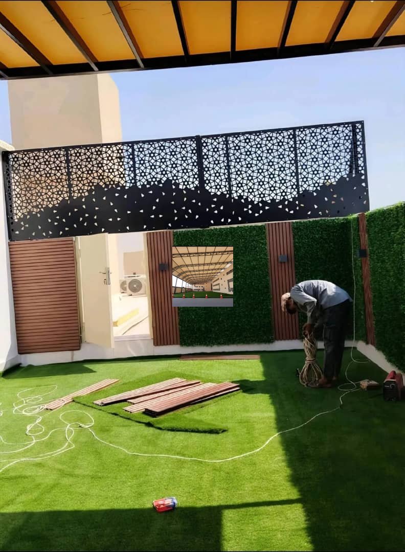 مظلة جلسة خارجية في حوش بالرياض